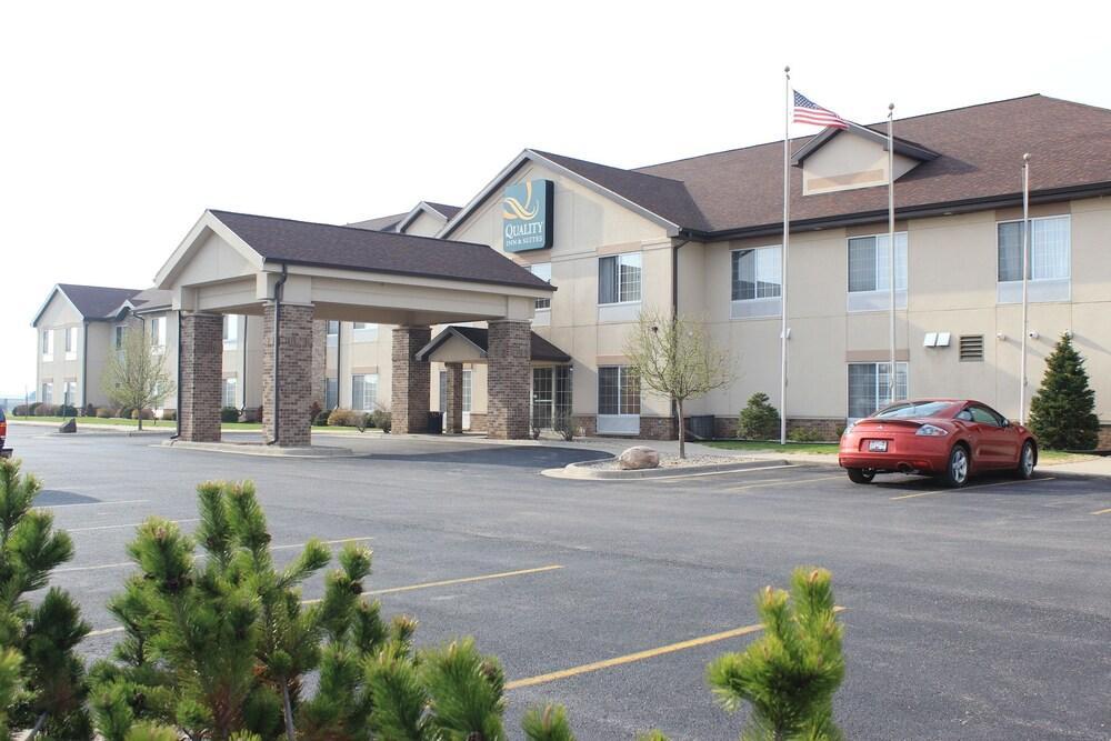 Quality Inn & Suites Lodi I-90 Exteriör bild