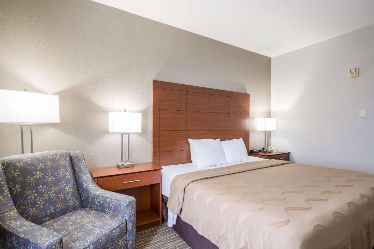 Quality Inn & Suites Lodi I-90 Exteriör bild