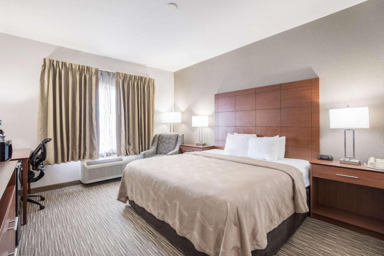 Quality Inn & Suites Lodi I-90 Exteriör bild