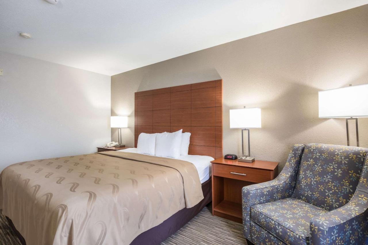 Quality Inn & Suites Lodi I-90 Exteriör bild