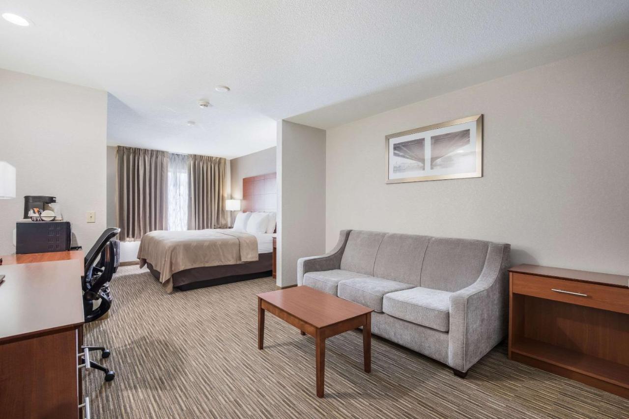 Quality Inn & Suites Lodi I-90 Exteriör bild