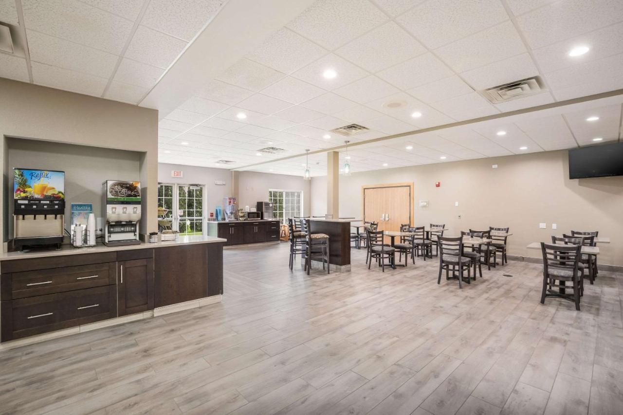 Quality Inn & Suites Lodi I-90 Exteriör bild