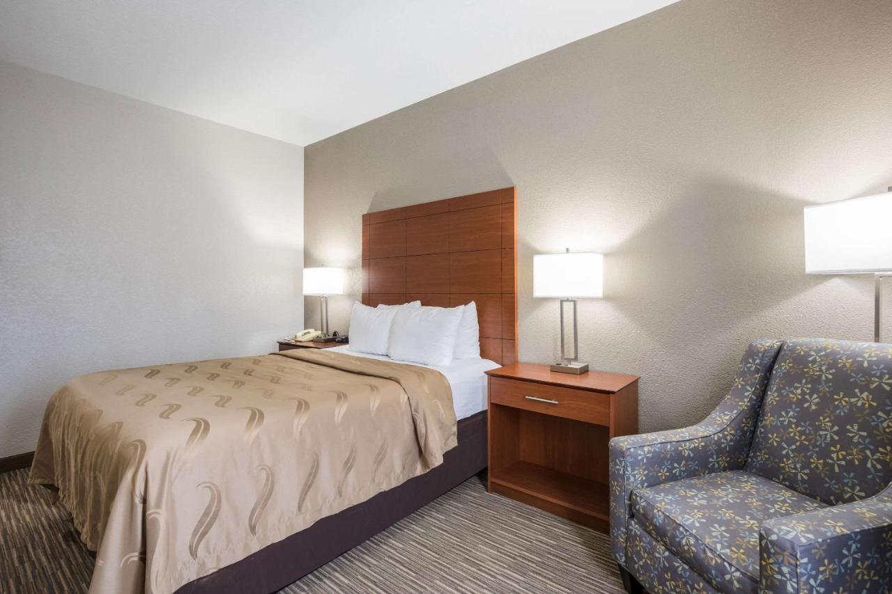 Quality Inn & Suites Lodi I-90 Exteriör bild