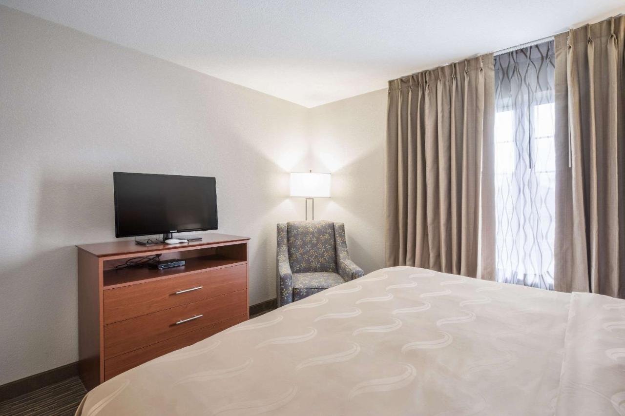 Quality Inn & Suites Lodi I-90 Exteriör bild