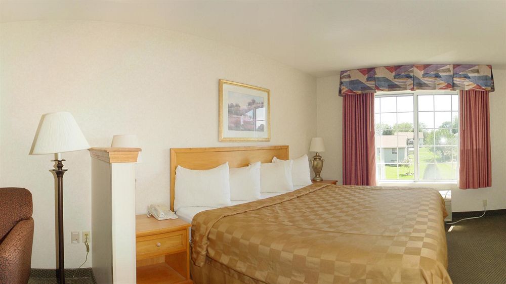 Quality Inn & Suites Lodi I-90 Exteriör bild