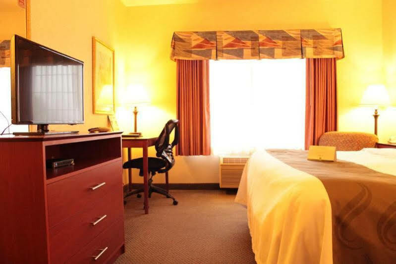 Quality Inn & Suites Lodi I-90 Exteriör bild