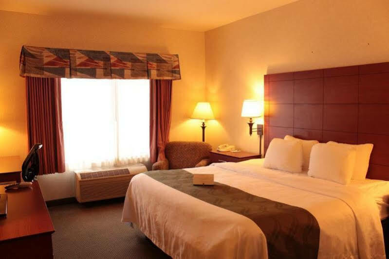 Quality Inn & Suites Lodi I-90 Exteriör bild